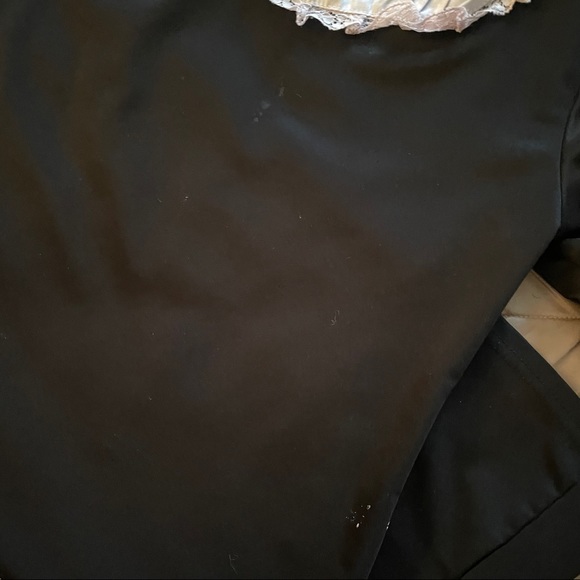 Cute, simple black dress - Picture 5 of 6